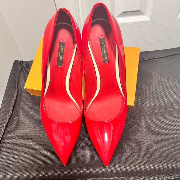 Louis Vuitton woman pumps - Picture 1 of 2